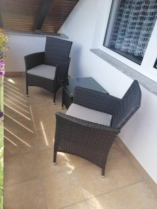 ואלדאכטל Moderne Ferienwohnung - Neu Renoviert - Ruhige Lage מראה חיצוני תמונה