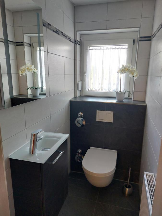 ואלדאכטל Moderne Ferienwohnung - Neu Renoviert - Ruhige Lage מראה חיצוני תמונה