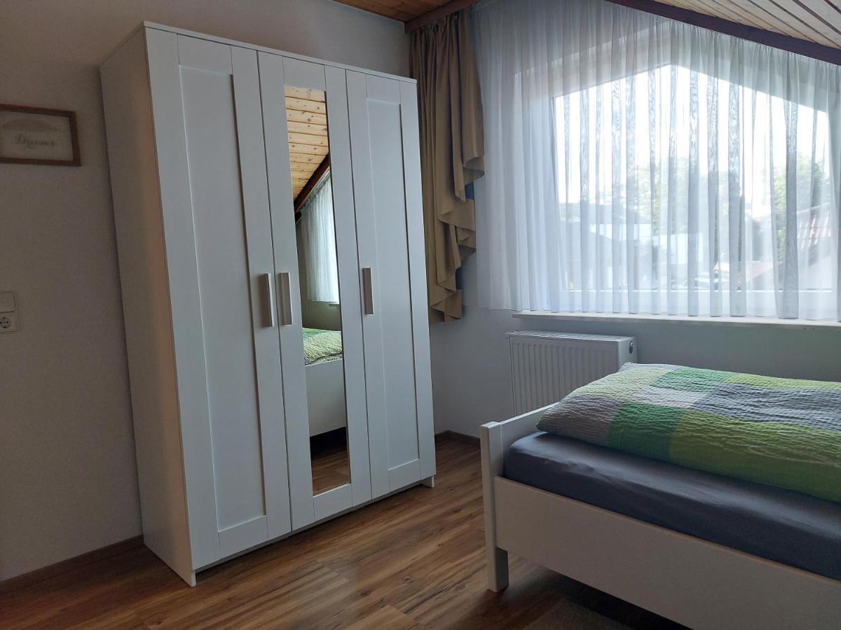 ואלדאכטל Moderne Ferienwohnung - Neu Renoviert - Ruhige Lage מראה חיצוני תמונה